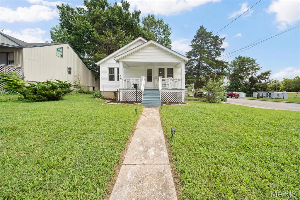 property 207 S Olive Street