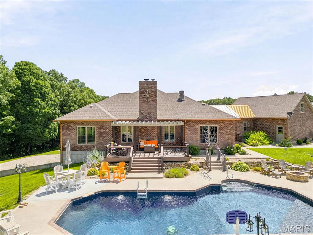 property 4179 Highway EE