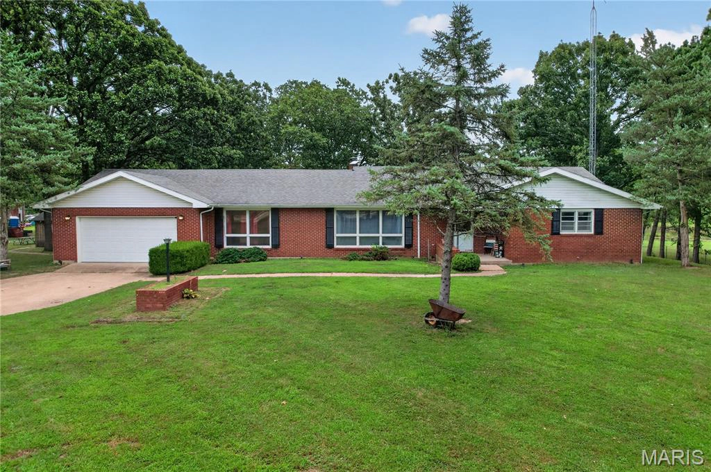 property 21994 Spruce Road