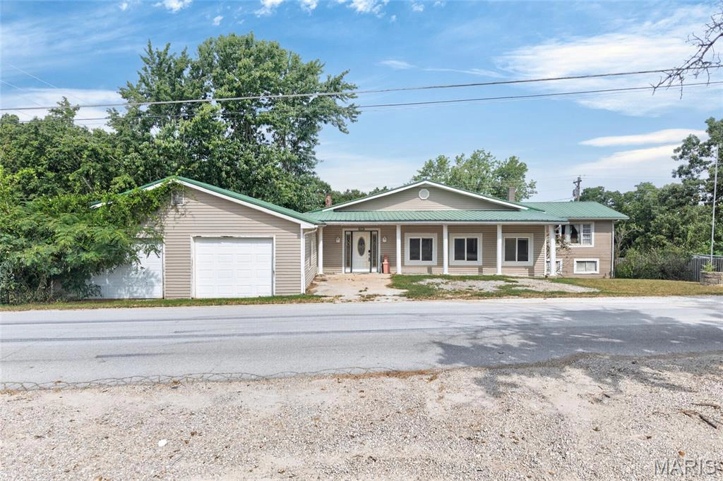 property 15905 Hardin Lane