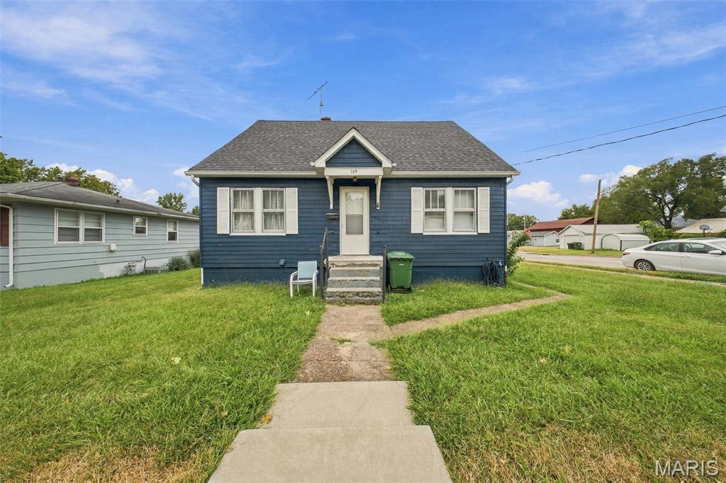 property 109 N Oak Street