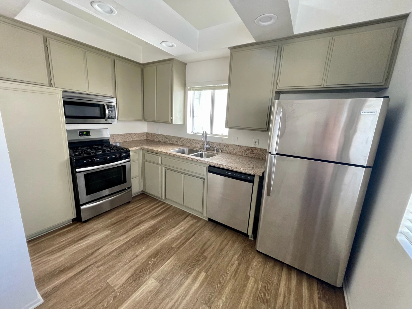 property for rent #3