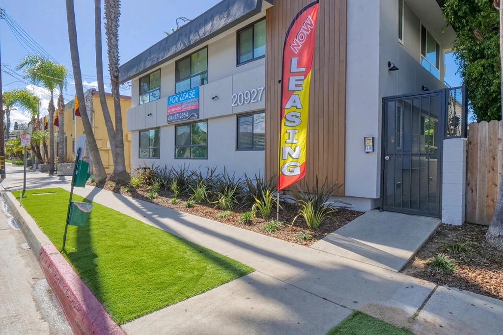 20927 Amie Ave #9, Torrance, CA 90503 - 2 BR / 2 BA