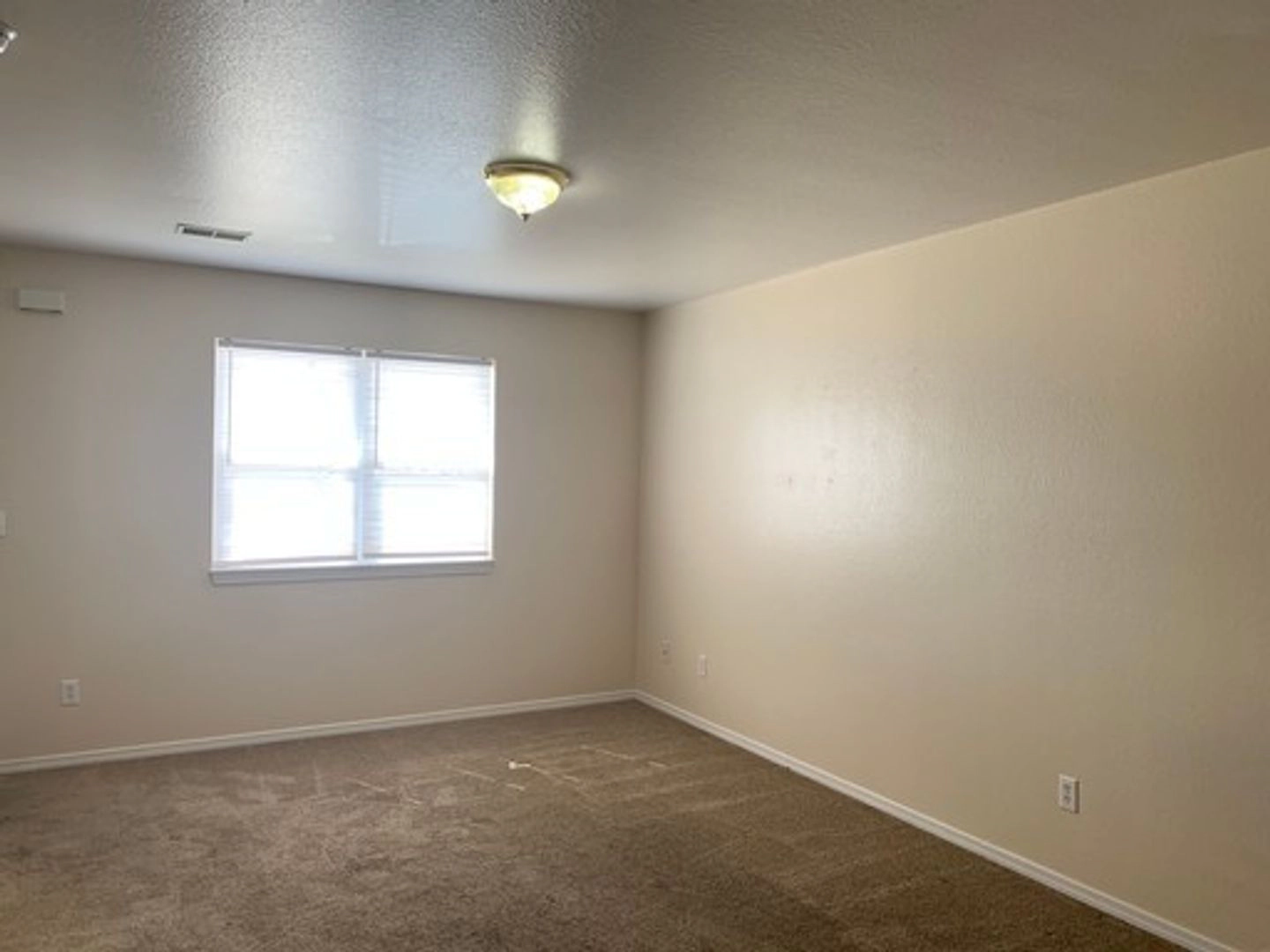 property for rent #1