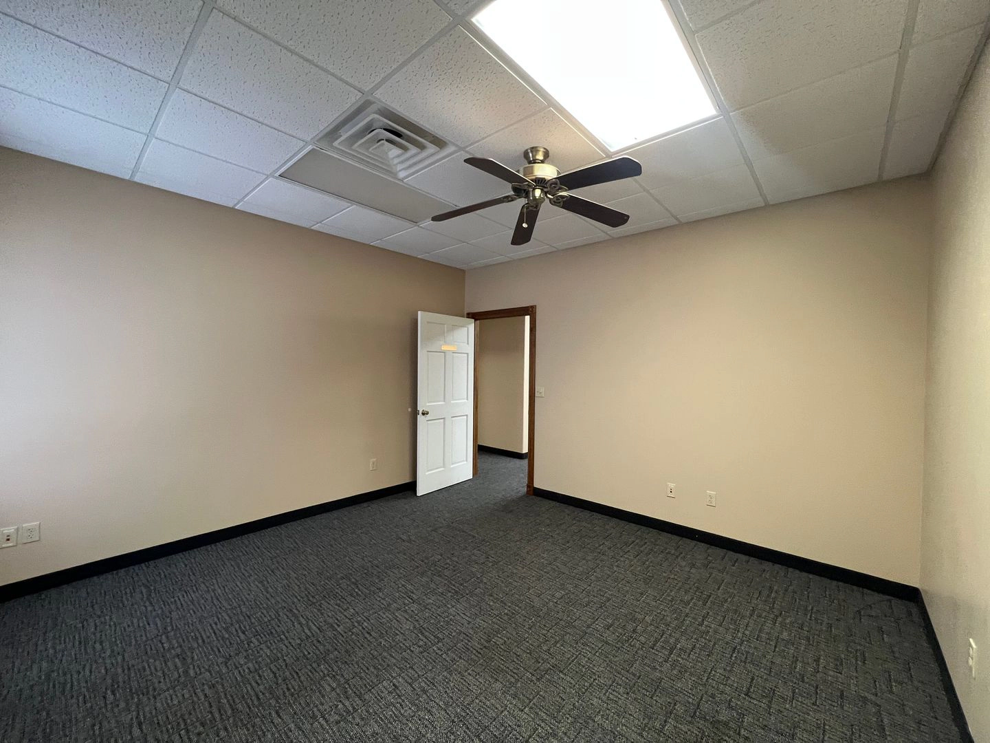 property for rent #4