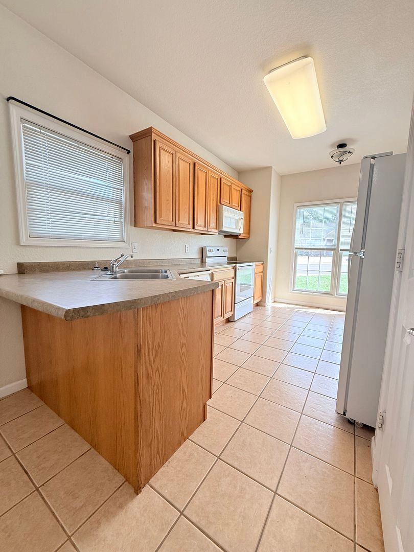 property for rent #5