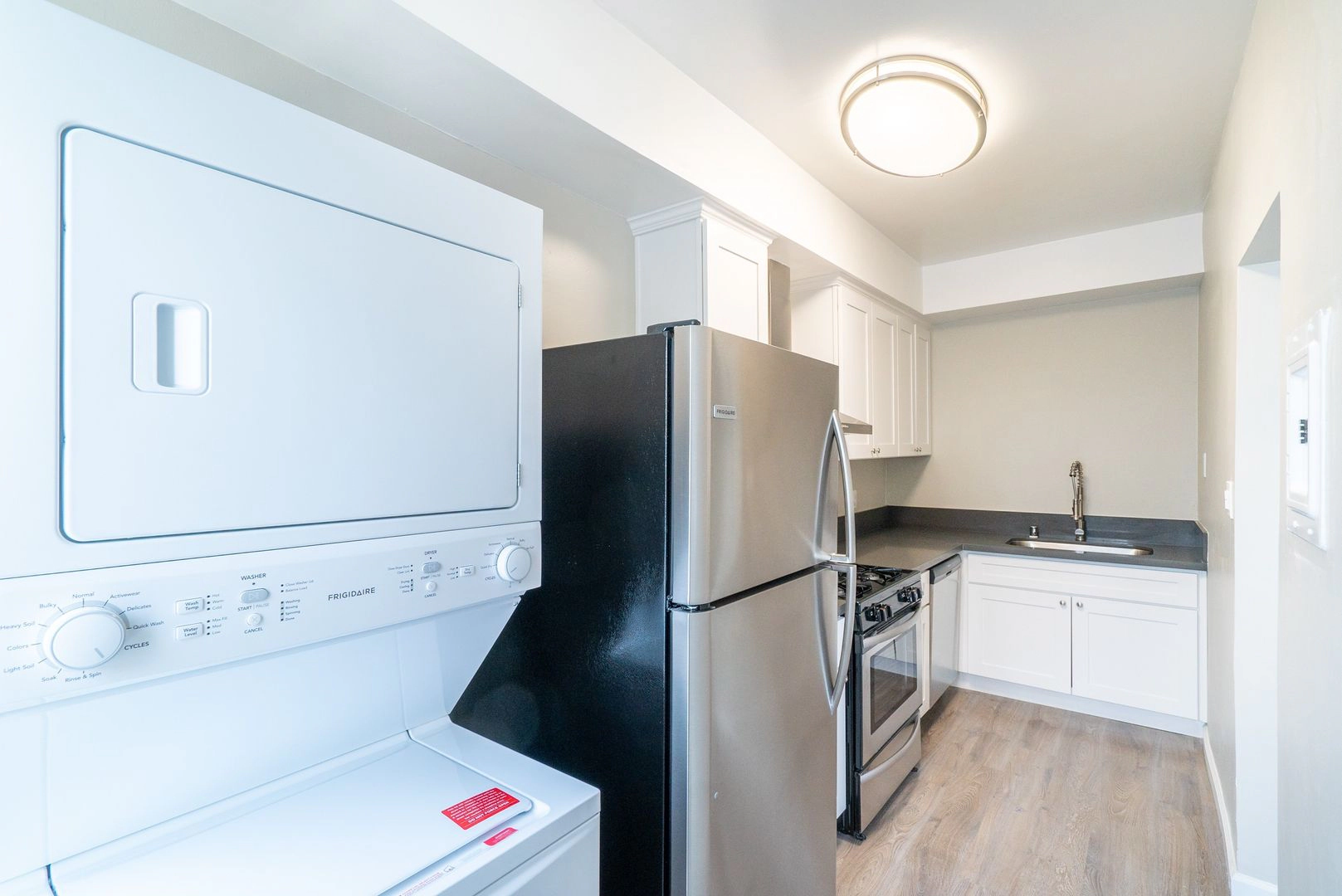 *FREE RENT* | Boutique apartment located in Koreatown!