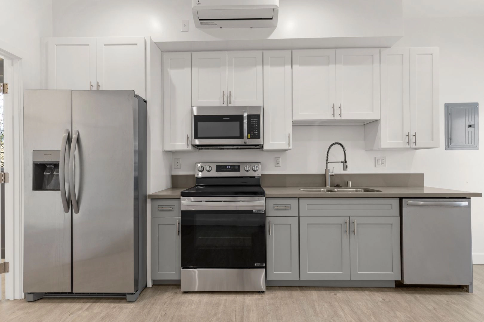 Newly Constructed Luxurious & Spacious Townhomes in Sylmar!
