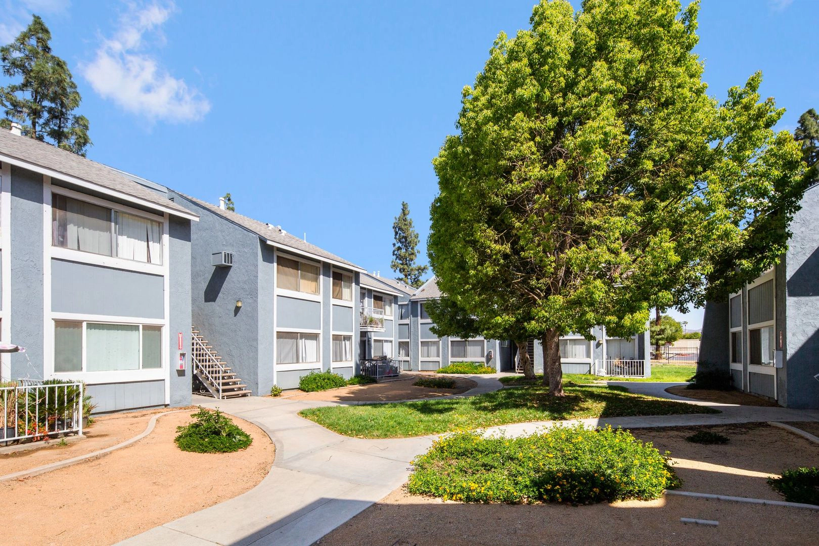 Welcome HOME! Bevia Aparments
