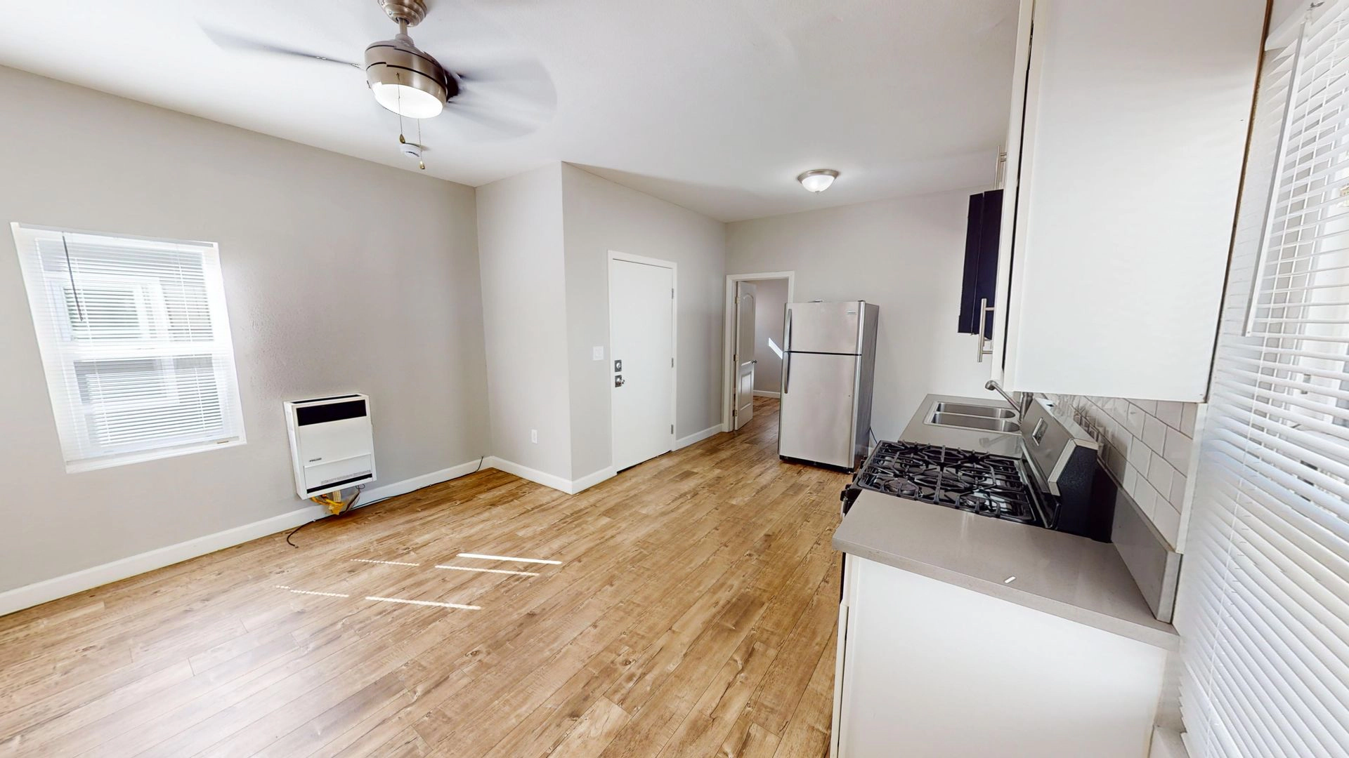 Beautiful 1 Bed Unit Available!