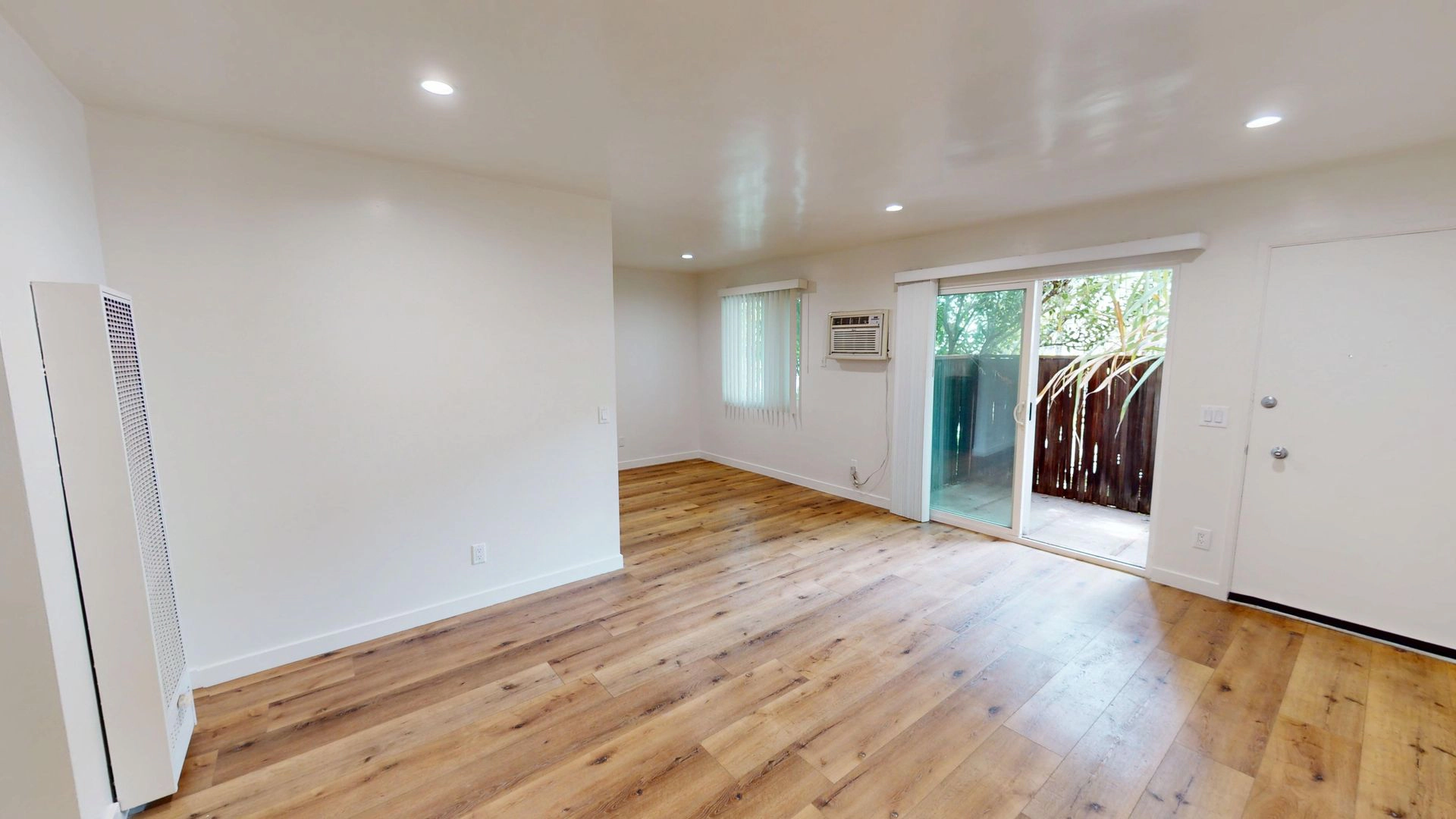 BEAUTIFUL 1 BDRM / 1 BATH APT. FOR RENT IN SILVER LAKE!