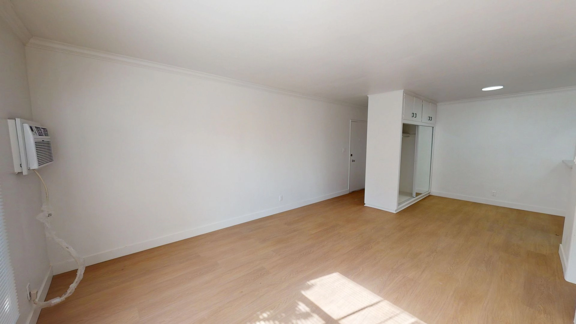 STUDIO & 1 Bed 1 BATH IN LOS ANGELES !!
