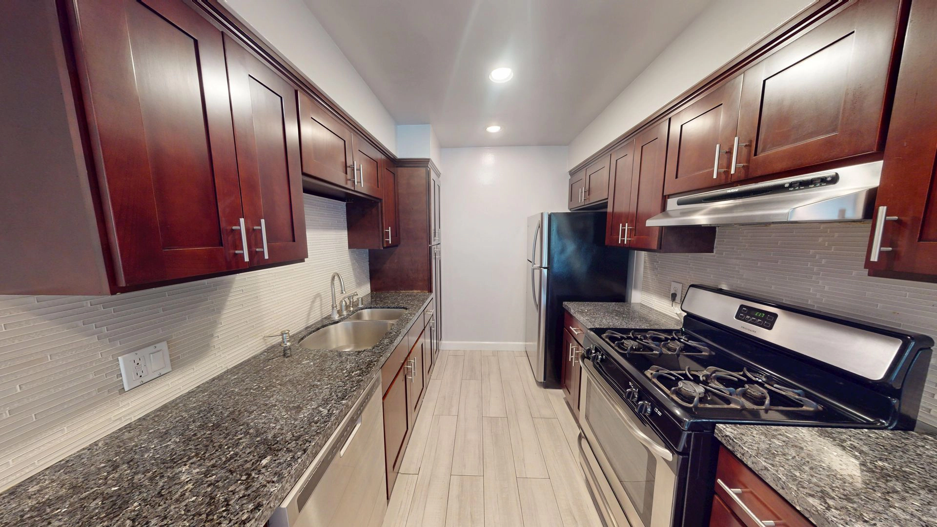 Huge Three Bedroom Available in West Hollywood