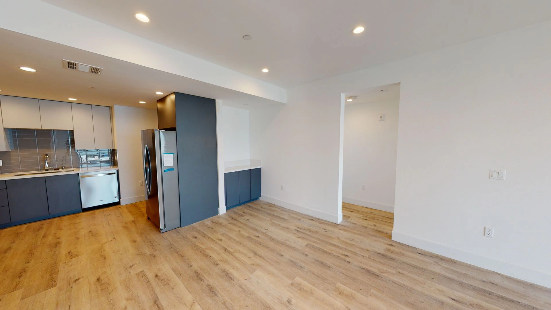 Newly Constructed Luxury Community in NoHo Arts District! Rent NOW!