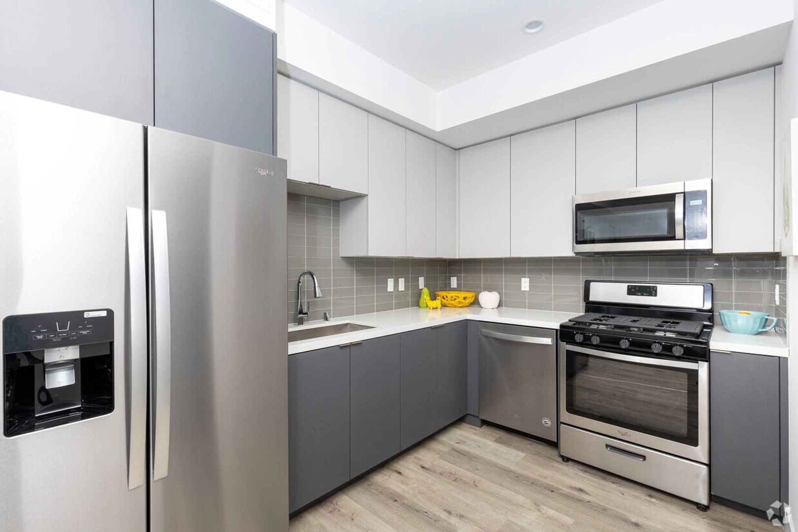 Newly Constructed Luxury Community in NoHo Arts District! Rent NOW!