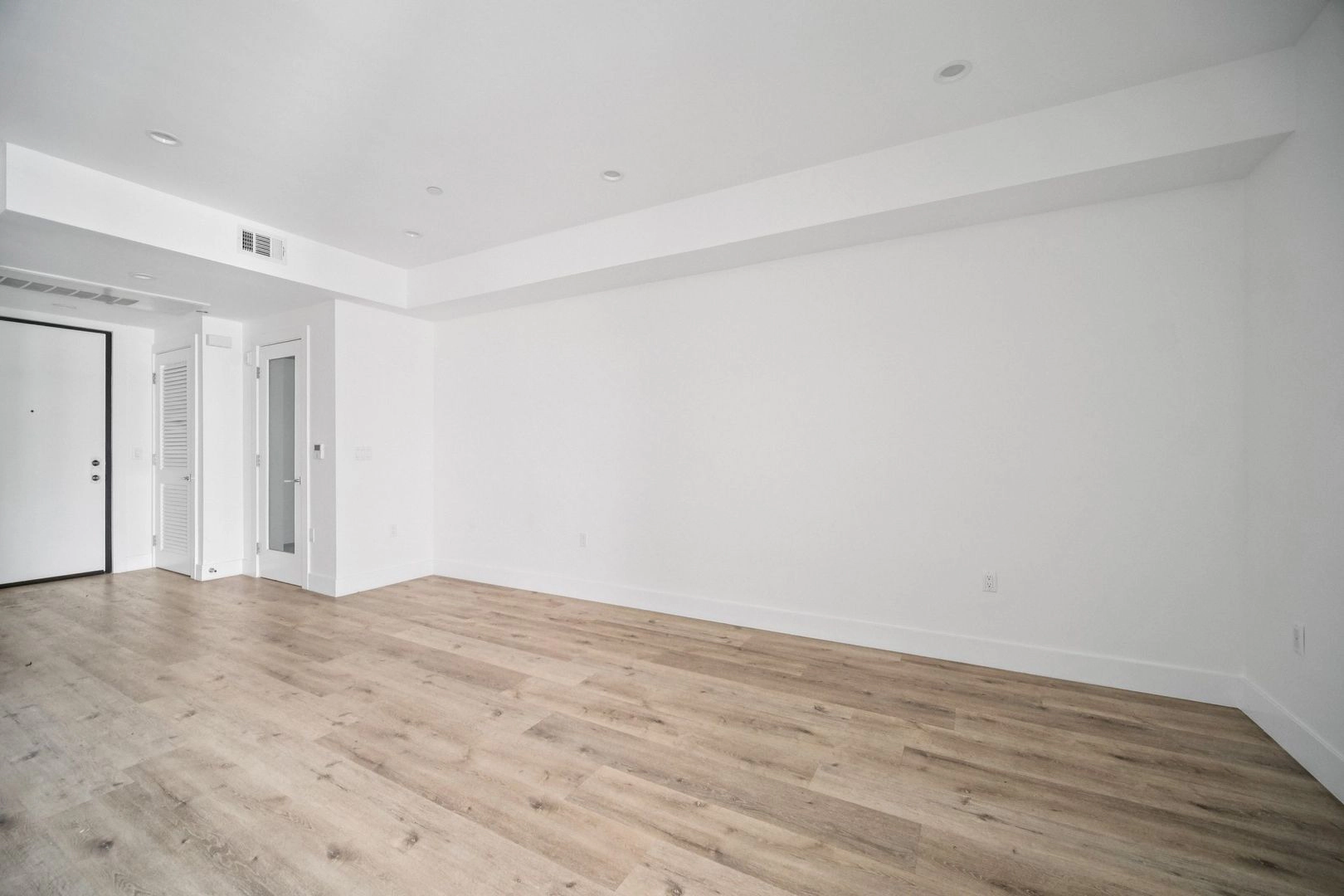 Newly Constructed Luxury Community in NoHo Arts District! Rent NOW!