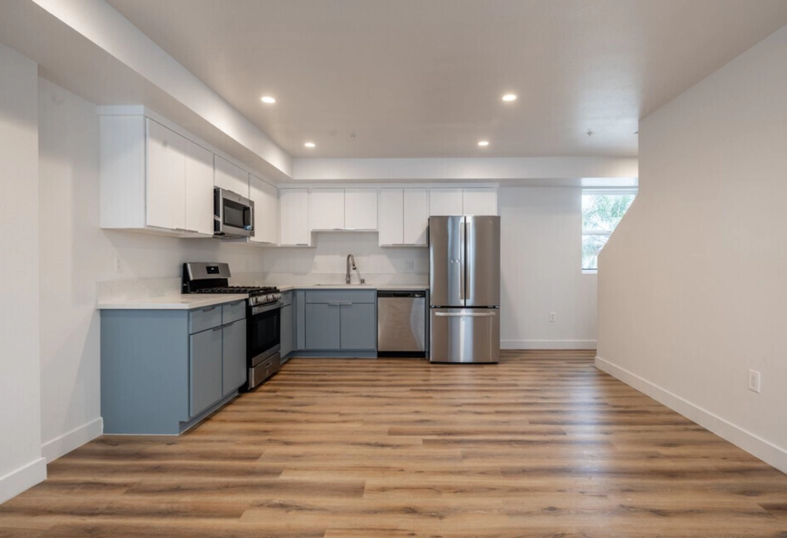 Newly Constructed Luxury Townhomes! Apply Now or Miss Out!