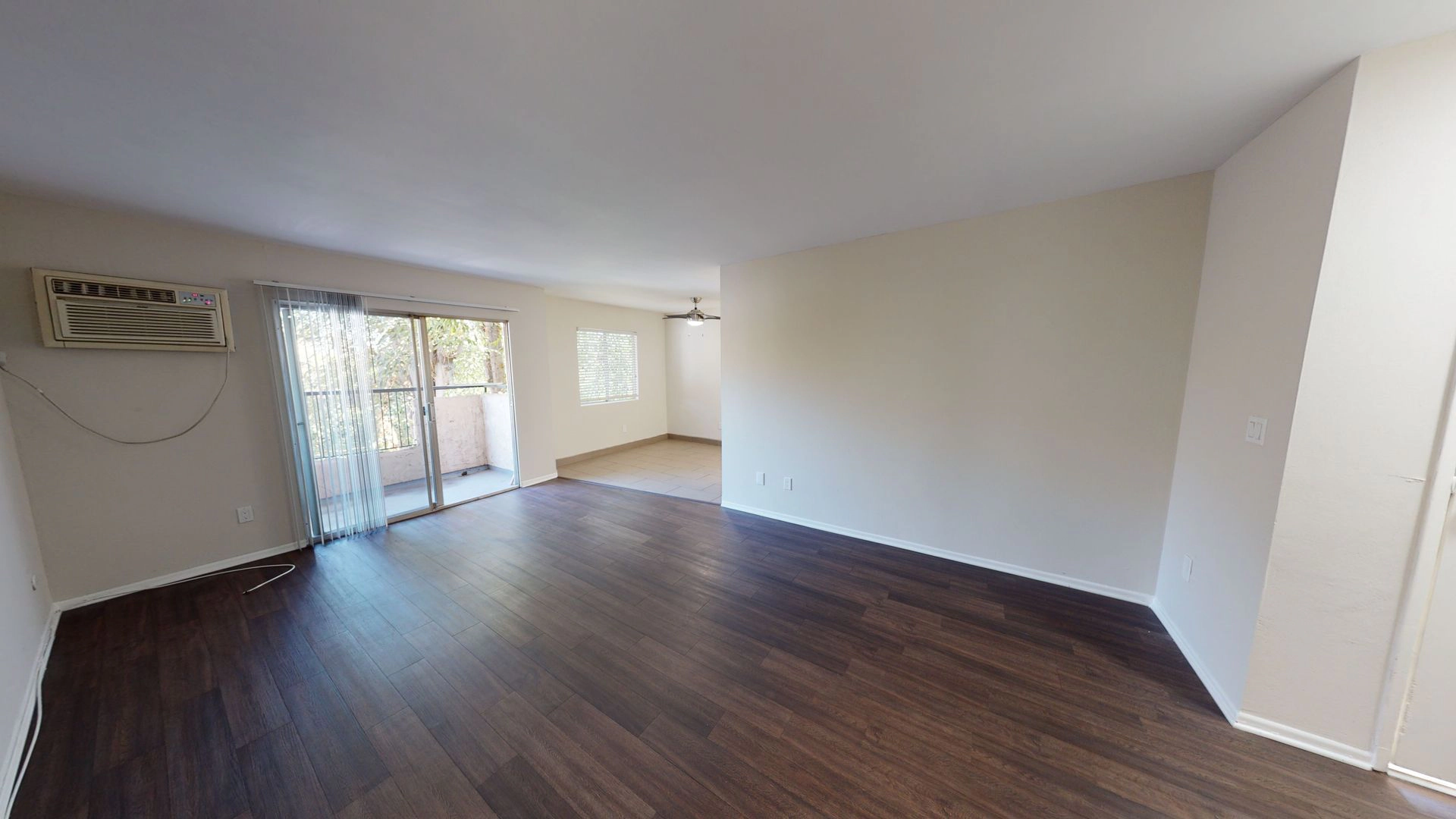 Charming 2 Bed & 2 Bath in the Los Angeles – Fairfax District