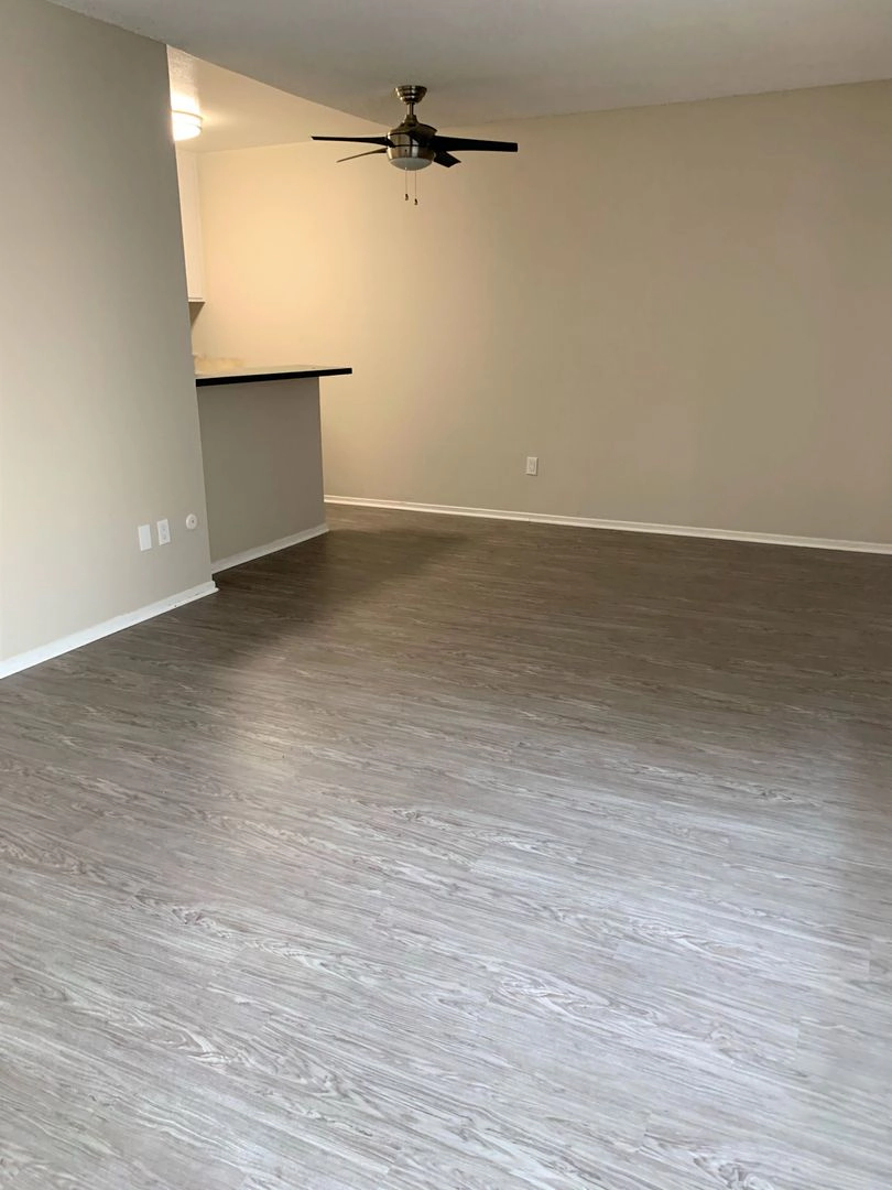 *FREE RENT* Beautiful single in the heart of San Fernando Valley!