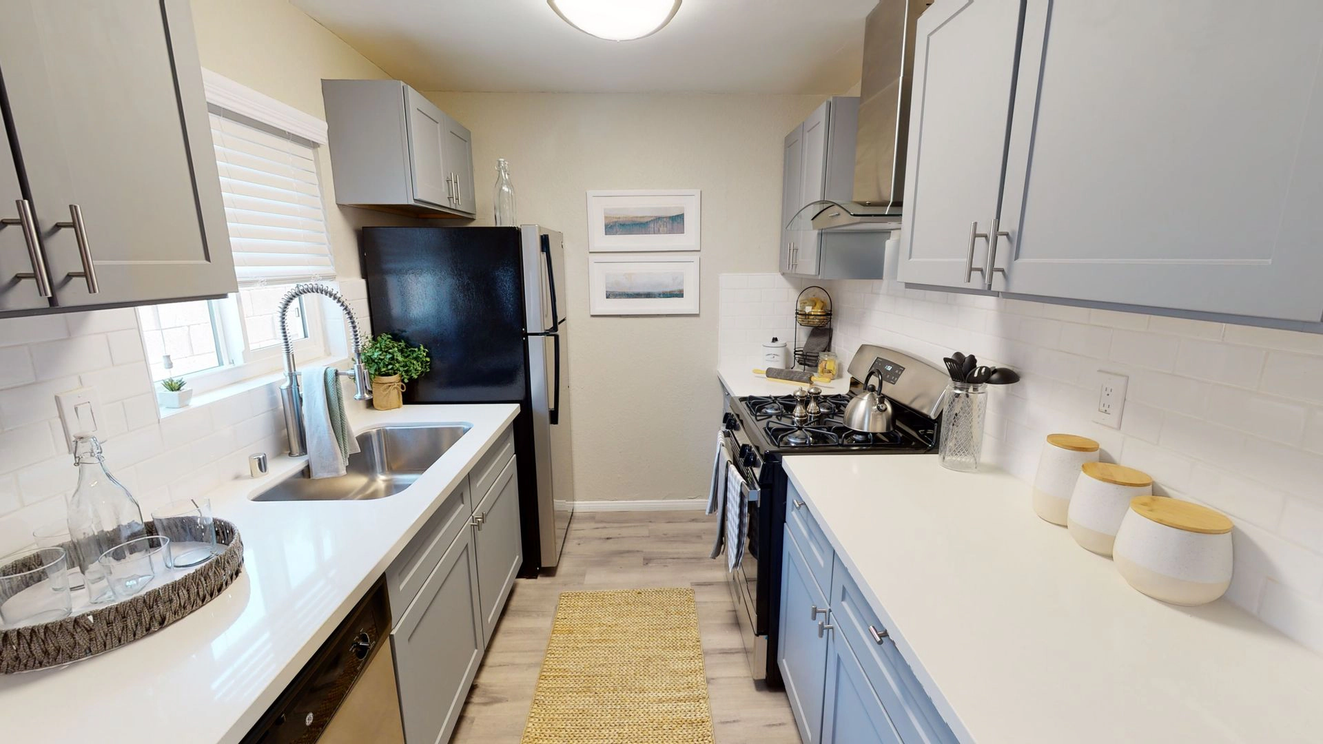 *NEWLY RENOVATED* Beautiful Unit For Rent In Reseda With Move In Special!