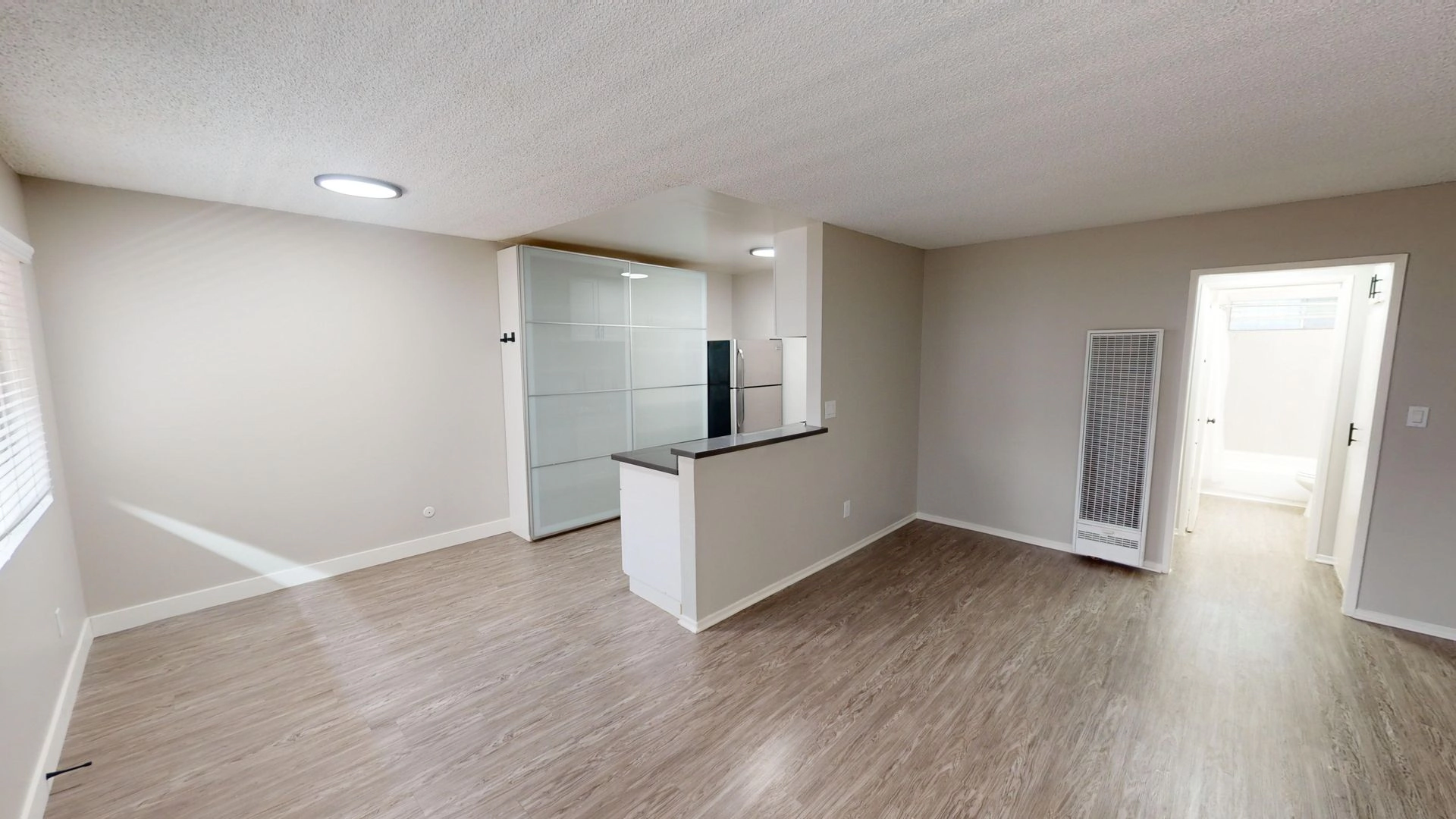 Sunset Stunner – Stunning 1 bedroom & 1 bathroom unit