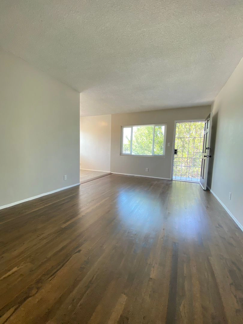 property for rent #4