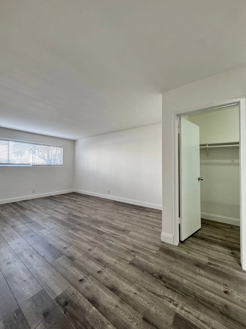 property for rent #5