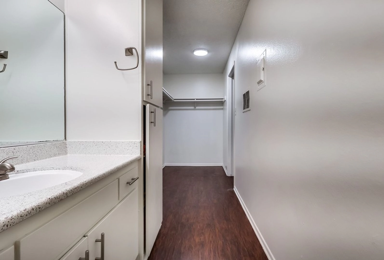 property for rent #4