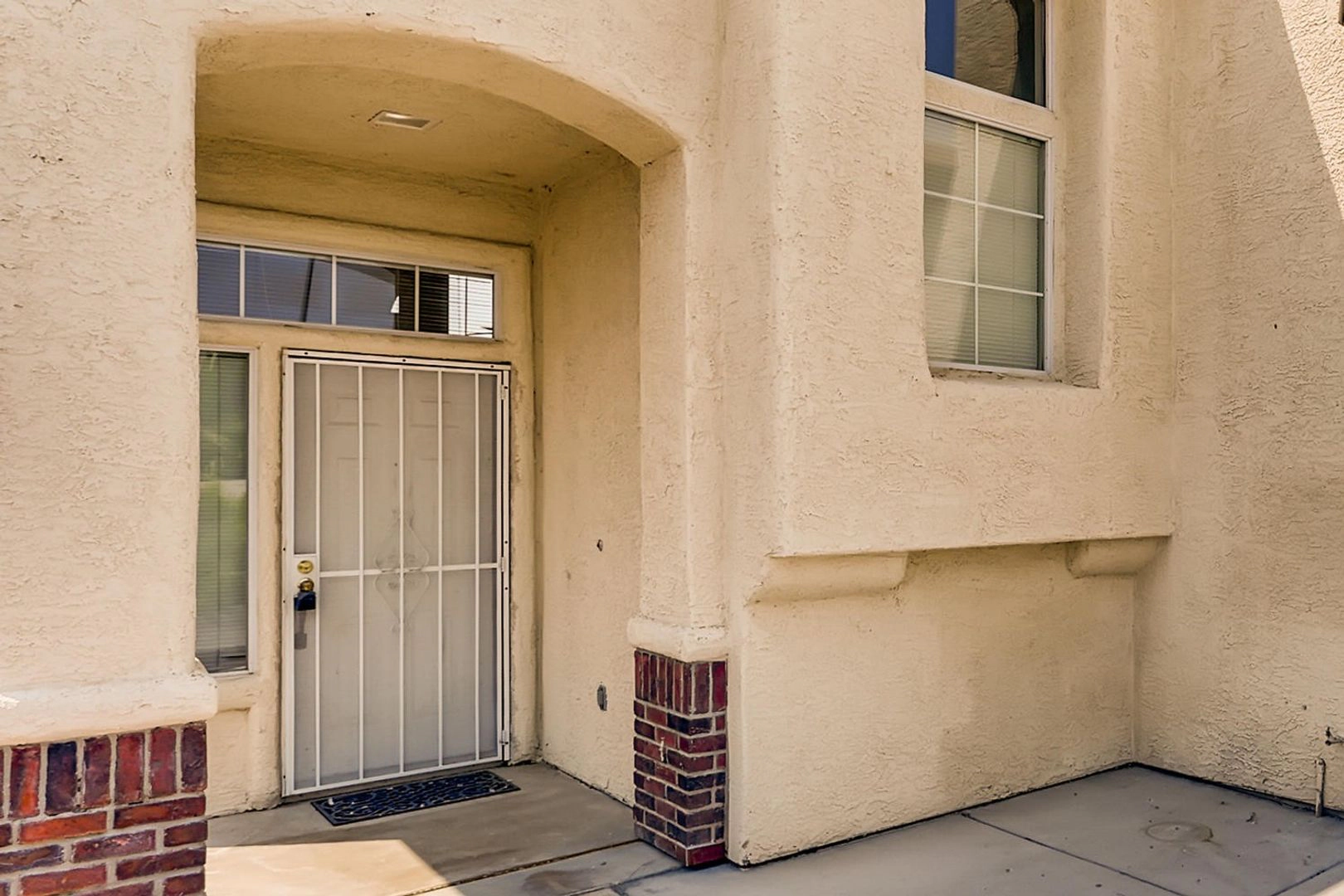 property for rent #1