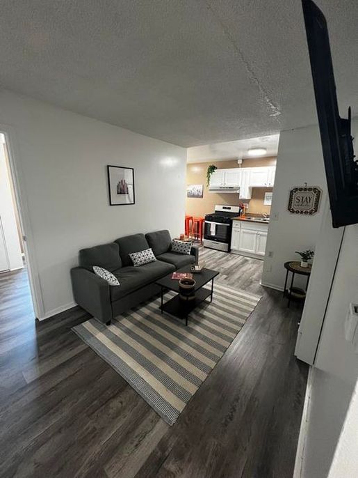 property for rent #7