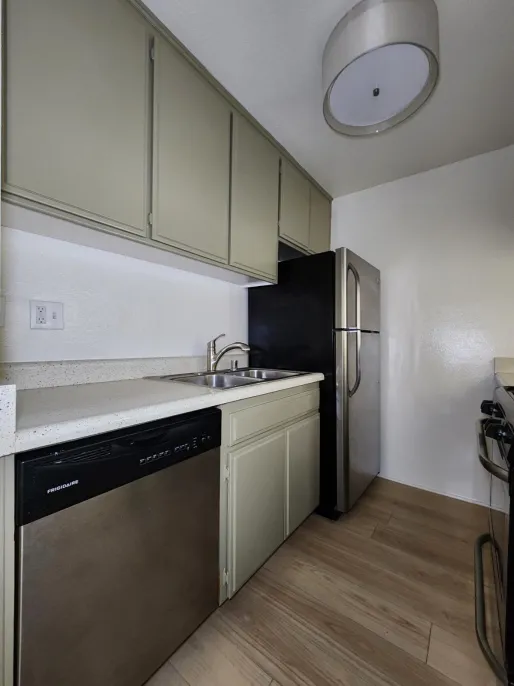 property for rent #7