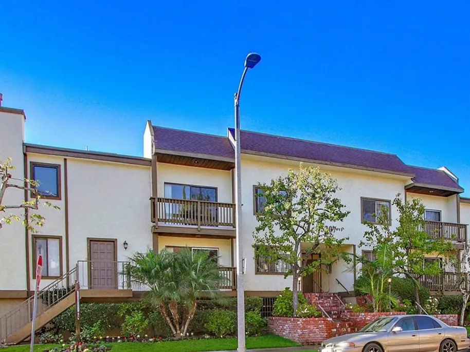 property for rent #7