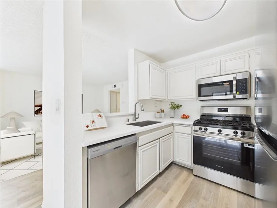 property for rent #1