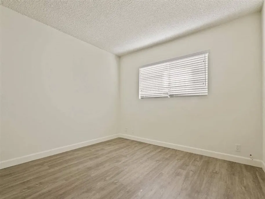 property for rent #3