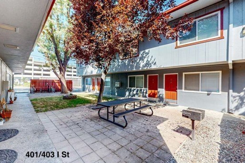 property for rent #1