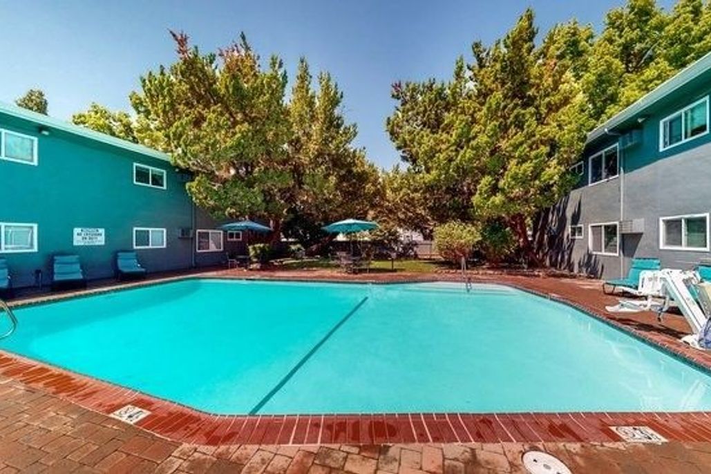 property for rent #1