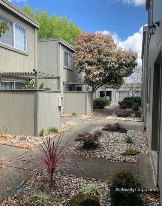property for rent #2