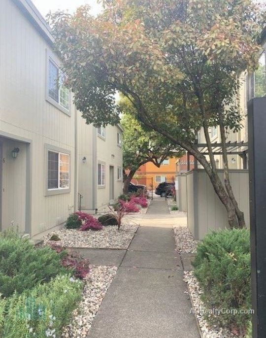 property for rent #3