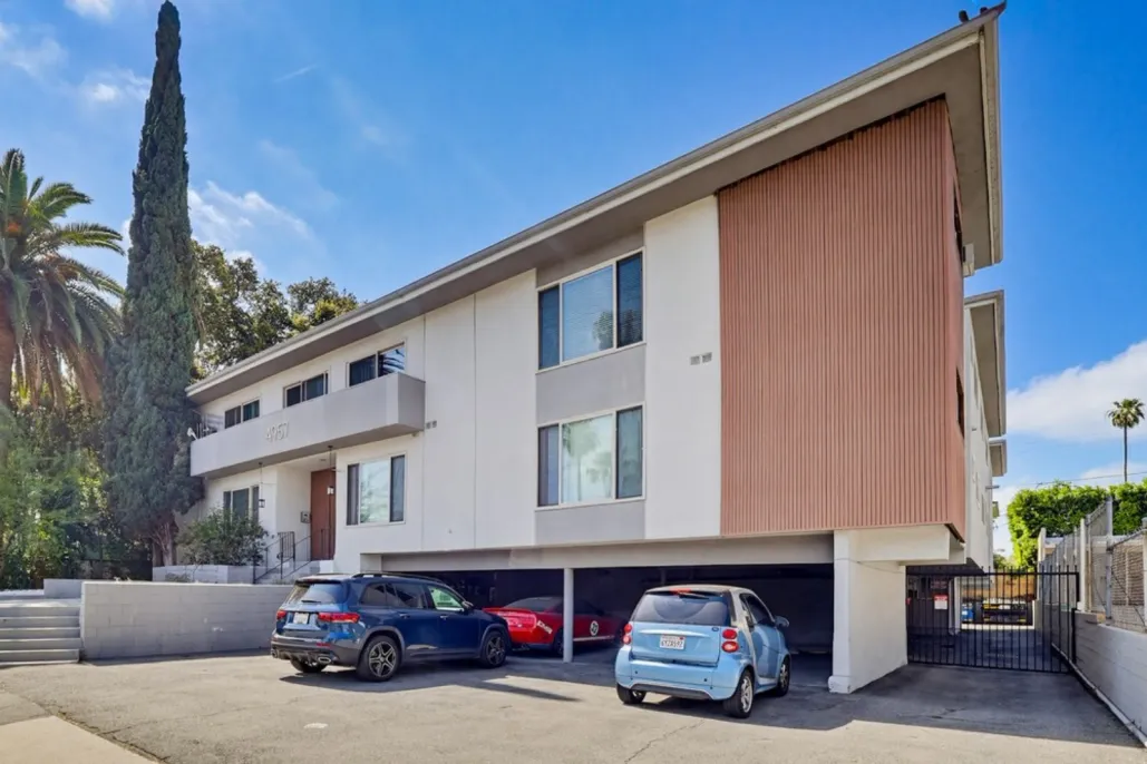 property for rent #4