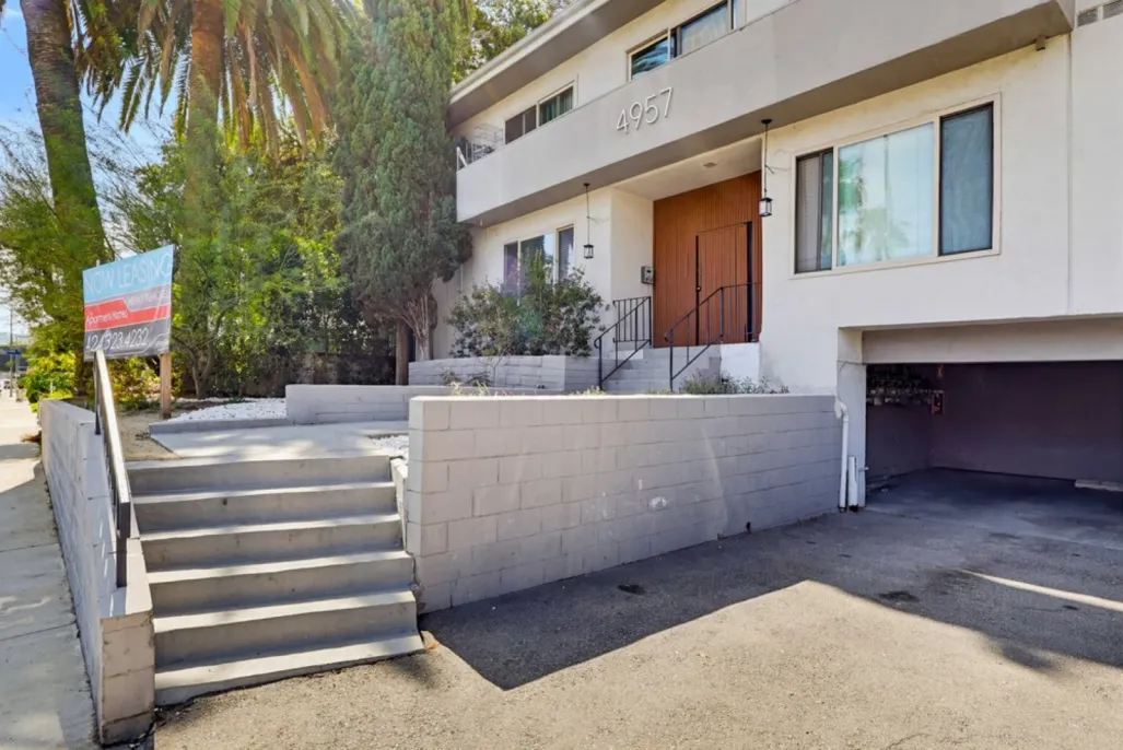 property for rent #1