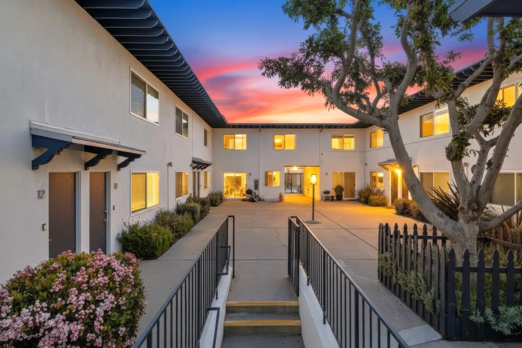 property for rent #3