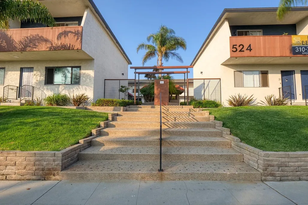 property for rent #1