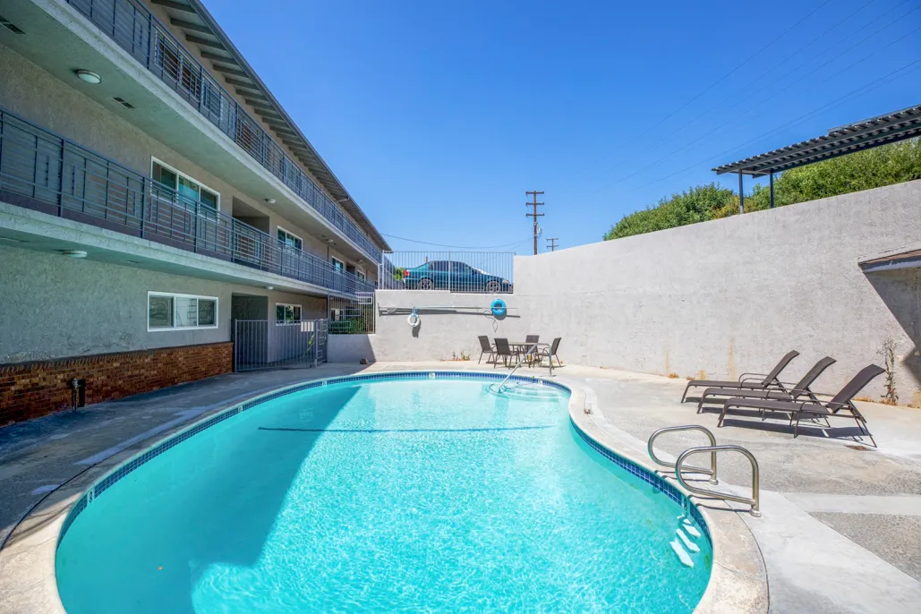 property for rent #4