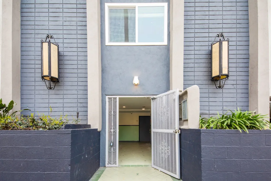 property for rent #3