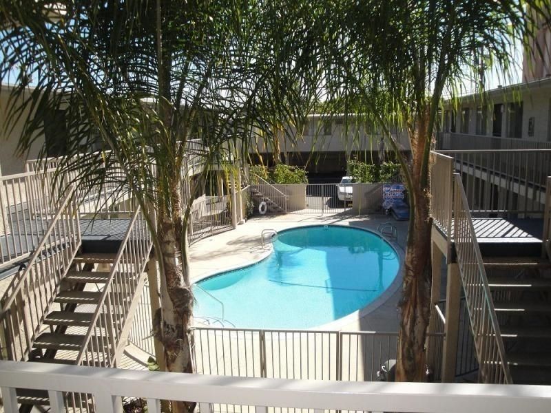 property for rent #1