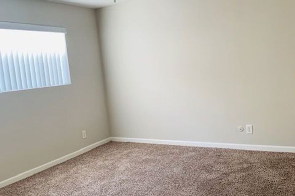 property for rent #5