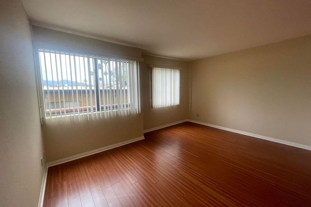 property for rent #6