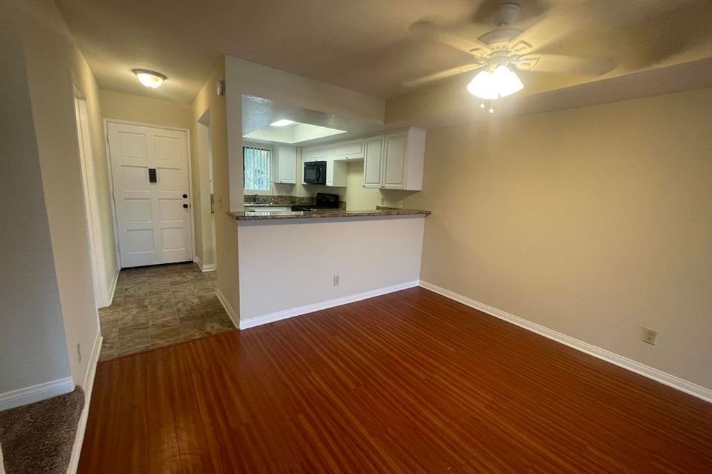 property for rent #5