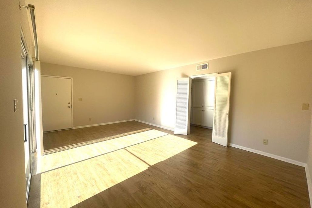 property for rent #7