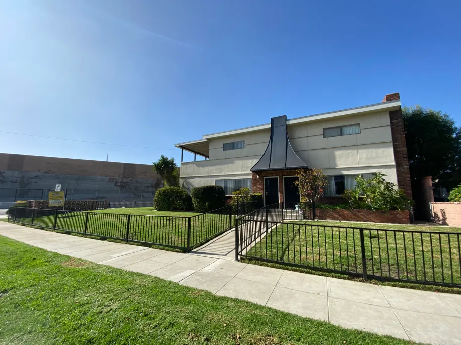 property for rent #1